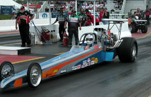 Pat Iley Top Dragster launching