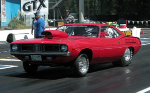 Wheelstanding Cuda